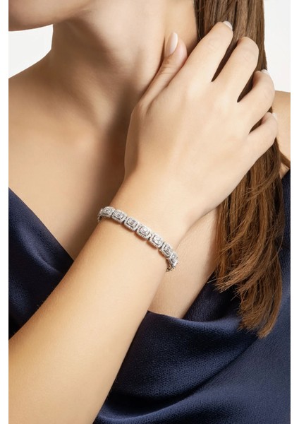 Zirkon Taşlı 18 Ayar Beyaz Altın Kaplama Gümüş Baget Bileklik modelleri