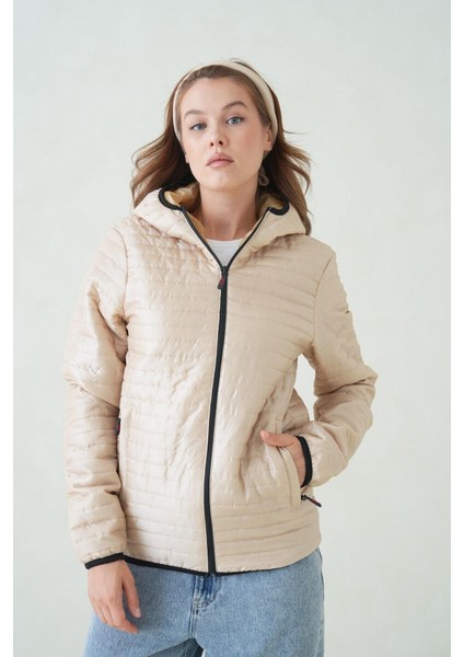 Içi Astarlı Su ve Rüzgar Geçirmez Cepli Kapüşonlu Kadın Mont fırsatları