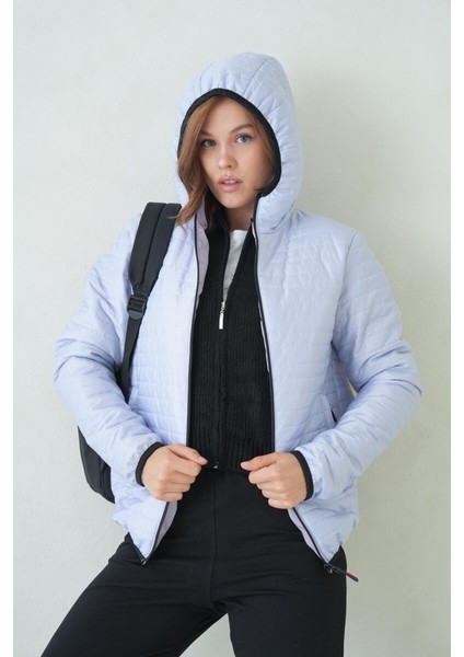 İçi Astarlı Su ve Rüzgar Geçirmez Cepli Kapüşonlu Kadın Mont indirimleri