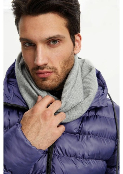 İçi Astarlı Su ve Rüzgar Geçirmez Cepli Kapüşonlu Erkek Mont fırsatları