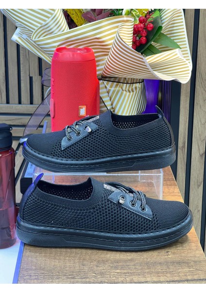 Kadın Bağcıklı Günlük Babet-Siyah fiyatları