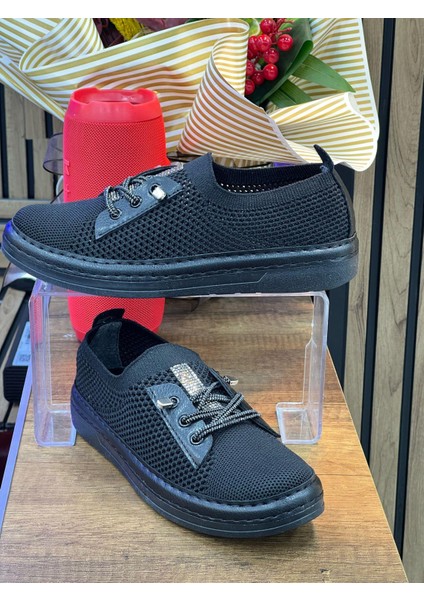 Kadın Bağcıklı Günlük Babet-Siyah modelleri