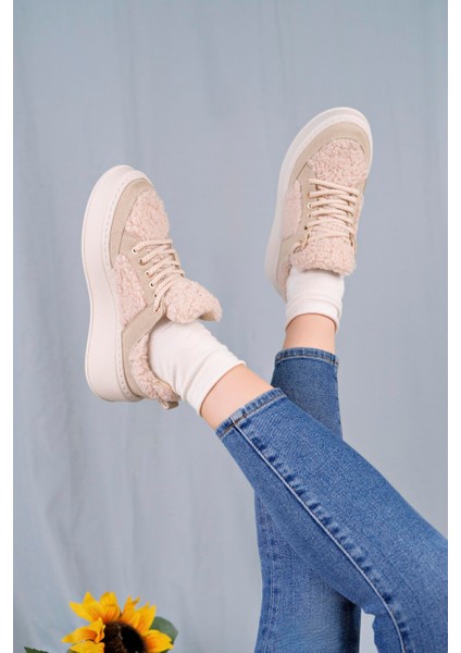 Kadın Peluş Detaylı Spor Ayakkabı - Bej modelleri