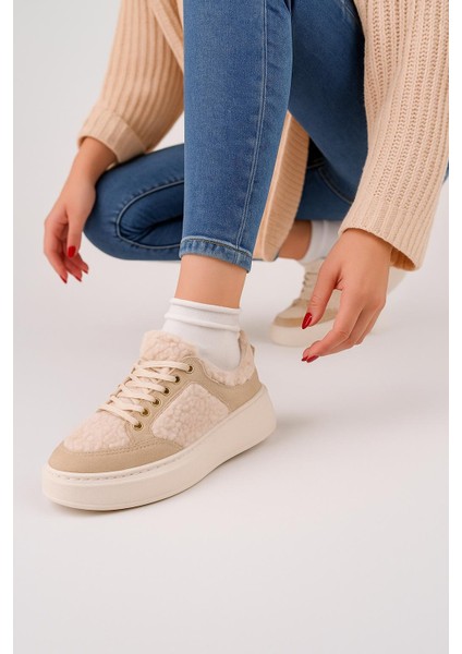 Kadın Peluş Detaylı Spor Ayakkabı - Bej fırsatları