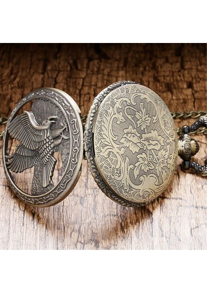 Retro Kartal Kabartmalı Quartz Köstekli Saat fırsatları