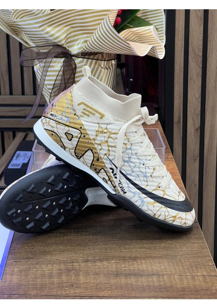 Erkek Likralı Çoraplı Halısaha Spor Ayakkabı- Bej Altın fiyatları
