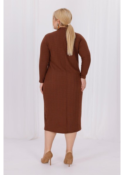 Kadın Kahve Balıkçı Yaka Esnek Burgu Triko Büyük Beden Elbise