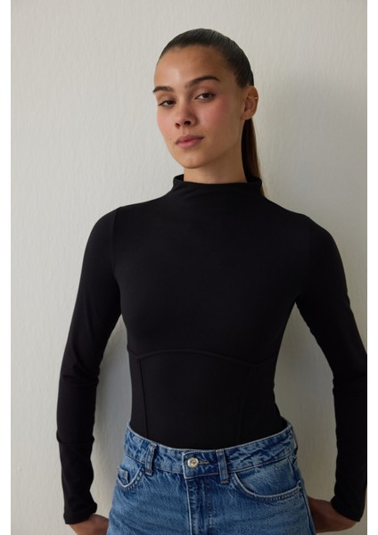 Siyah Yarım Balıkçı Yaka Uzun Kollu Bodysuit modelleri