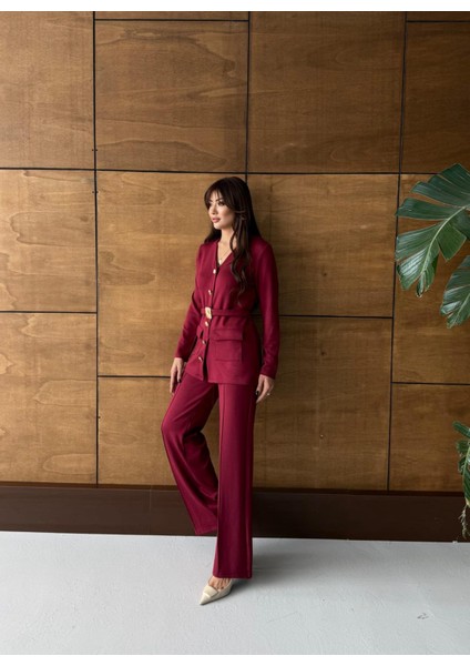 Buketli Kadın Sabit Kemerli Sabit Sarı Düğmeli V Yaka Bluz ve Beli Lastikli Bol Pantolonlu Ikili Alt Üst Takım modelleri