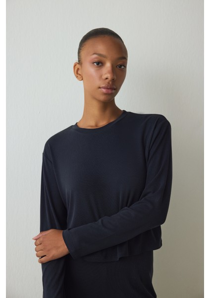 Siyah Bisiklet Yaka Uzun Kollu Fitilli Modal Bol Kesim Crop Üst fiyatları