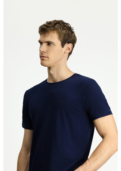 Bisiklet Yaka Slim Fit Dar Kesim Süprem Pamuklu Tişört