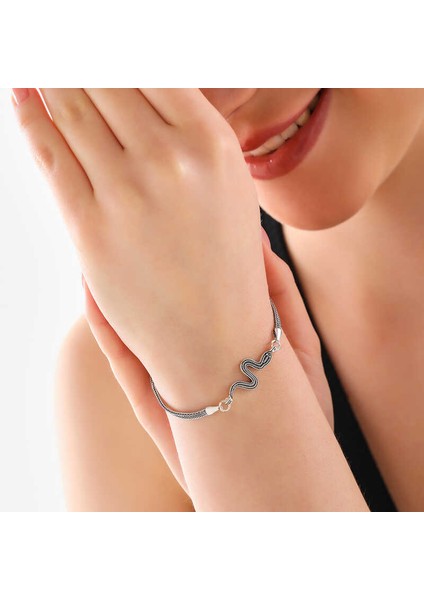 925 Ayar Gümüş Yılan Kadın Bileklik fiyatları