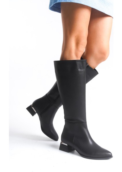 Kadın Fermuarlı Düz Topuk Çizme - Siyah