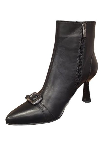 2554001K Sivri Burun Ince Topuk Kadın Deri Bot modelleri