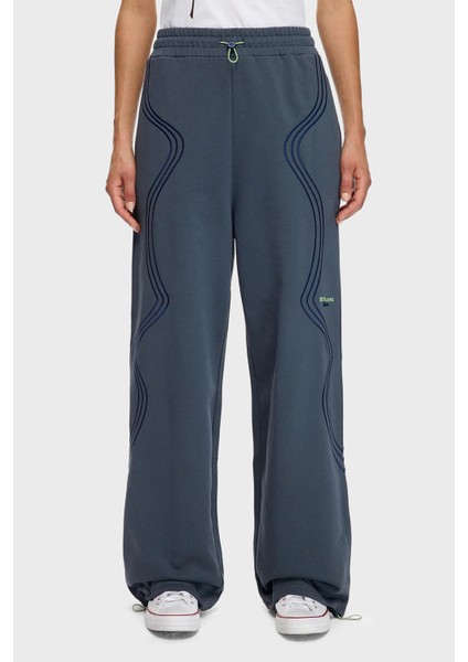 Dikiş Detaylı Relaxed Fit Normal Bel Geniş Paça Pantolon Bayan Pantolon LB25FWTURFUSP