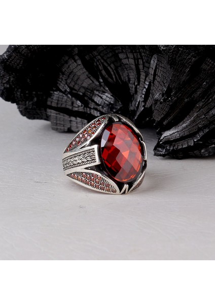 Kırmızı Zirkon Taşlı Model 925 Ayar Gümüş Erkek Yüzük fiyatları