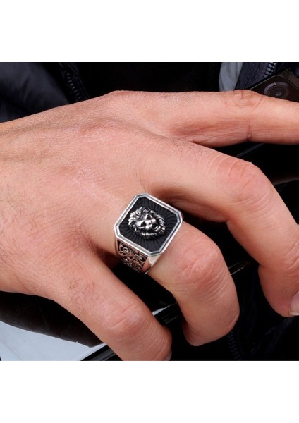 925 Ayar Gümüş Aslan Motifli Gümüş Erkek Yüzük