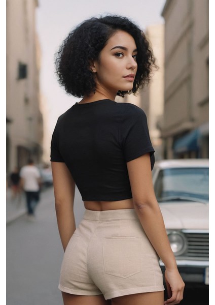 Siyah Bisiklet Yaka Crop Top fiyatları