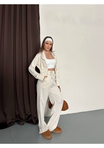 Kadın Kapüşonlu Fermuarlı Rahat Fit Günlük ve Şık Tarz Eşofman Takımı