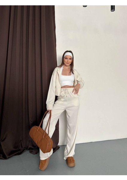 Kadın Kapüşonlu Fermuarlı Rahat Fit Günlük ve Şık Tarz Eşofman Takımı