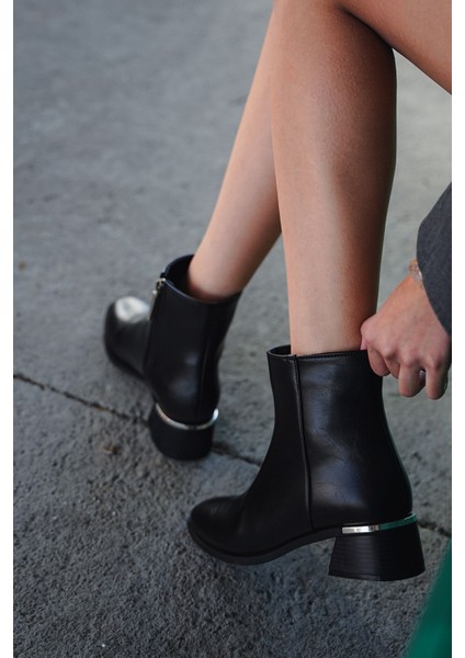 Kadın Metal Ökçe Kalın Topuklu Bot Lumbi