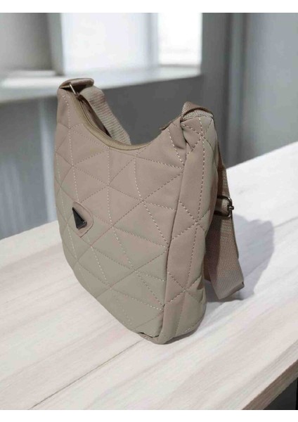 Shyne Kadın Kapitone Tasarım Şık Omuz Çanta modelleri