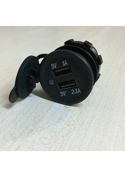Şarj Soket 5V 2.1A Vidalı Tip USB Adaptör Araç USB Şarj Çıkış Çakmak 2 Li USB Şarz Soketi
