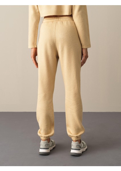 Kadın Bej Oversize Sweat Pantolon