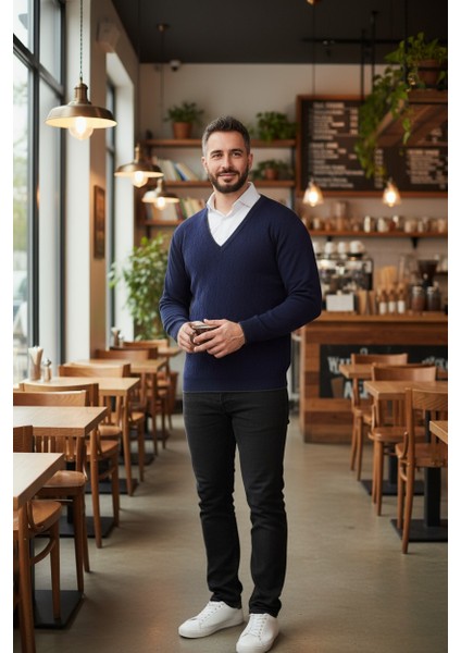 Erkek V Yaka Triko Uzun Kol Standart Fit Tüylenmeyen Triko Kışlık Örgü Kazak fiyatları