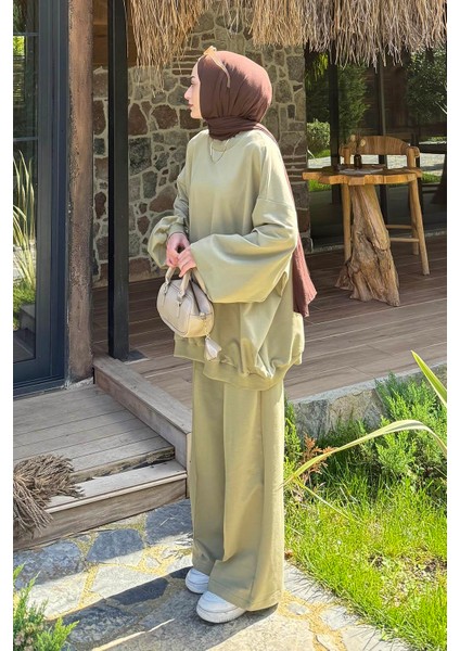 Kapşonlu Pantolonlu Ikili Tesettür Takım Çağla Yeşili fiyatları