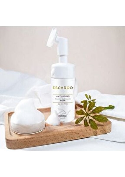 Anti Aging Yüz Temizleme Köpüğü Arındırıcı Etkiyle Tüm Cilt Tipleri İçin 100 ml