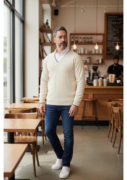 Erkek V Yaka Triko Uzun Kol Standart Fit Tüylenmeyen Triko Kışlık Örgü Kazak indirimleri