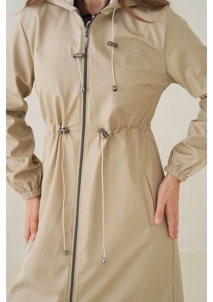 Su Geçirmez Kapüşonlu Fermuarlı Sık Dokuma Kadın Trençkot indirimleri