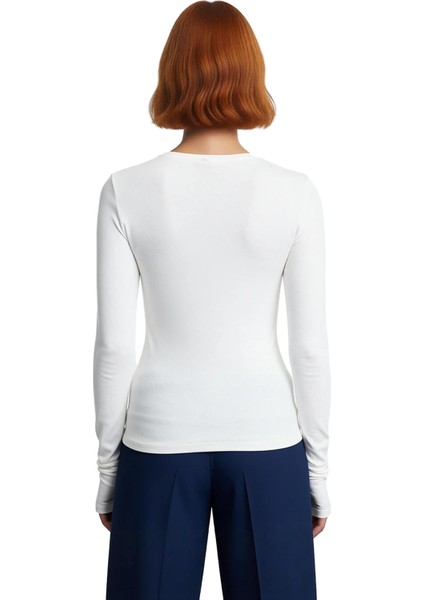 Kadın Regular Bisiklet Yaka Slim Kalıp Örme Viskon Yumuşak Kumaşlı Parmak Geçme Detaylı Esnek Bluz modelleri