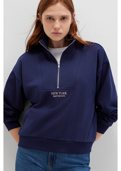 Yarı Fermuarlı Sırt Baskılı Lacivert Sweatshirt 1S10501-80729