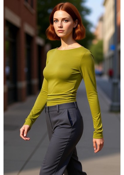 Kadın Crop Kayık Yaka Düşük Kol Slim Kalıp Örme Fitted Vücuda Oturan Büzgü Drape Detaylı Esnek Bluz fırsatları