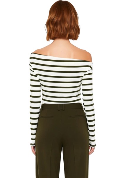 Kadın Şık Regular Kayık Yaka Düşük Kol Slim Kalıp Örme Düz Yumuşak Kumaşlı Fitted Vücuda Oturan Bluz modelleri