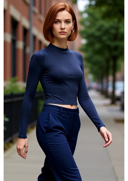 Kadın Moda Şık Crop Dik Yaka Slim Kalıp Örme Kolu Büzgü Detaylı Fitted Vücuda Oturan Esnek Bluz fırsatları