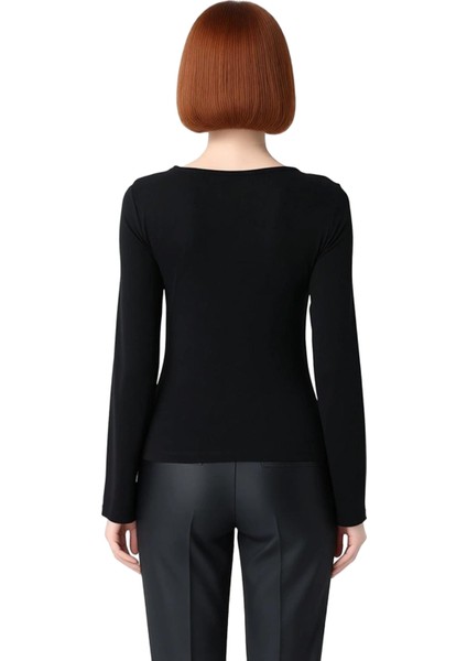 Kadın Vücuda Oturan Kayık Yaka Uzun Kollu Esnek Örme Tişört Kaliteli Şık Rahat Modern Zarif modelleri