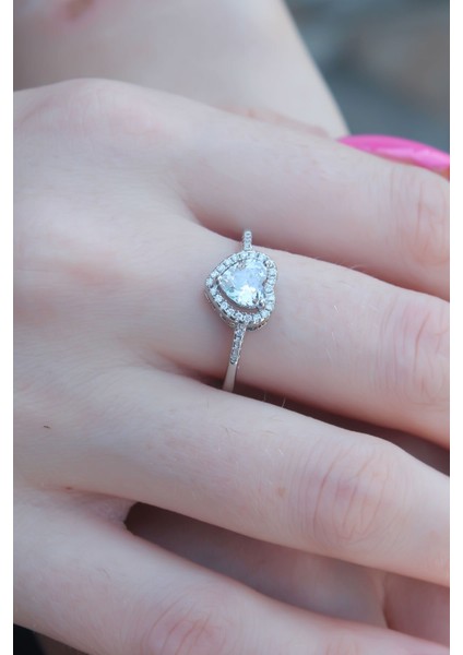 Gümüş Renk Zirkon Taşlı Kalp Model Charm Pirinç Kadın Yüzük modelleri