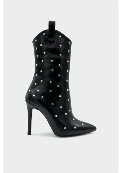 Erona Siyah Troklu Sivri Burun Kadın Bot