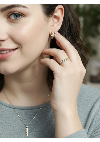 Kadın 925 Ayar Gümüş Iki Renkli Zirkon Taşlı Takı Seti