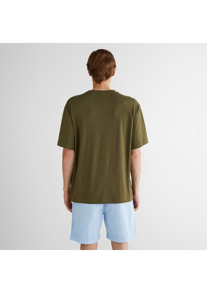 Erkek Yeşil Relaxed Fit Bisiklet Yaka Logolu T-Shirt fiyatları