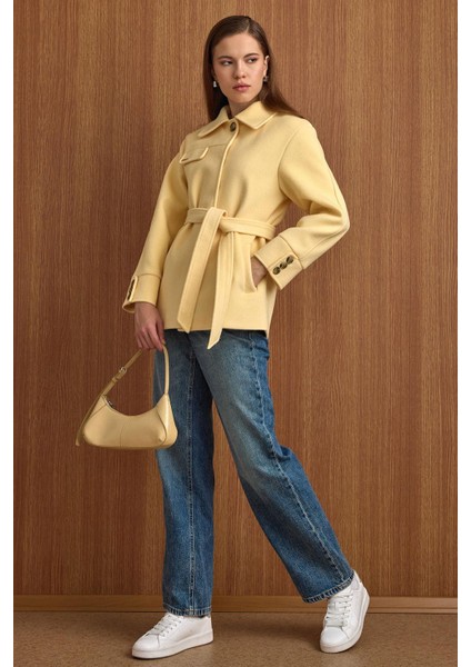 Gömlek Yaka Kuşak Detaylı Oversize Kısa Kaban SARI 3155
