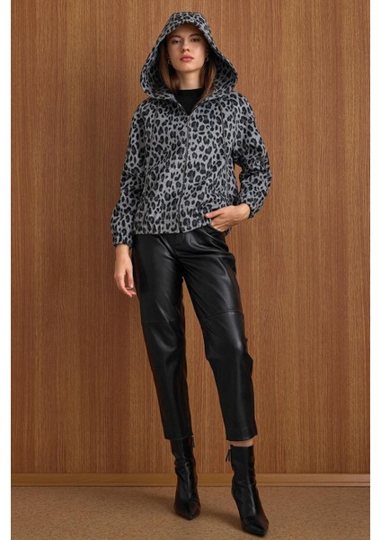 Kapüşonlu Beli Lastikli Oversize Leopar Desenli Kısa Kaban GRİ 3162-L