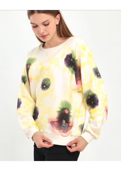 Kadın Krem Baskılı Bisiklet Yaka Sweatshirt – %100 Pamuk 3 Iplik Şardonsuz Rahat Kalıp fırsatları