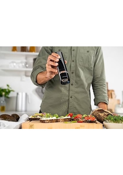 Enfinigy Elektrikli Tuz ve Karabiber Değirmeni, Seramik Değirmenli ve LED Aydınlatmalı, USB ile Şarj Edilebilir, Siyah fırsatları