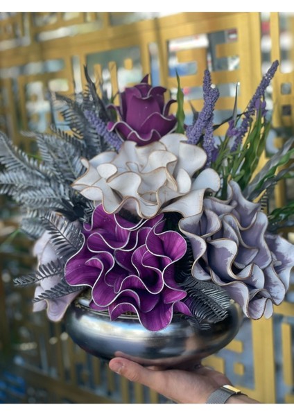 Yapay Çiçek Aranjmanlı Gümüş Vazo