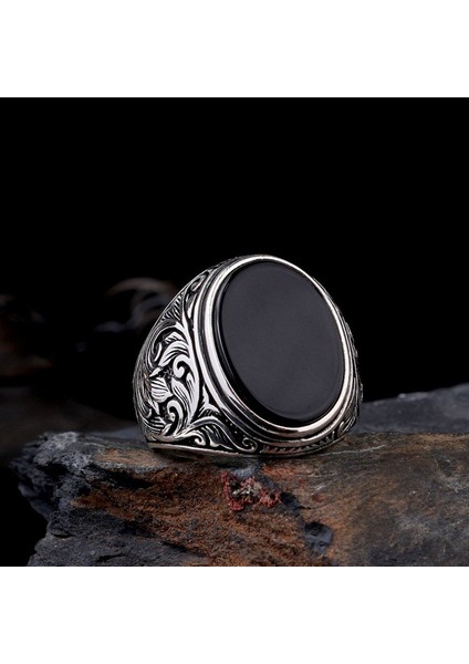 Onix Taşlı Kalem Işleme Motifli 925 Ayar Gümüş Erkek Yüzük fiyatları