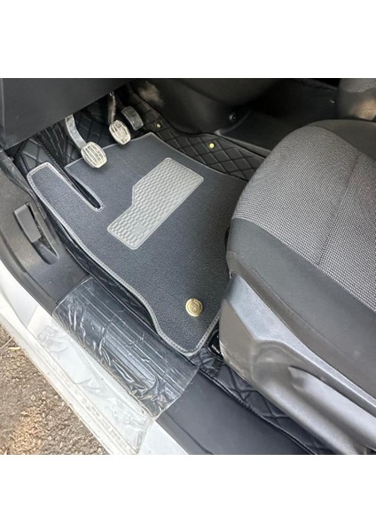 Citroen Berlingo Panelvan 2023 Sonrası Aracına Özel Ön Iki Paspas Takımı